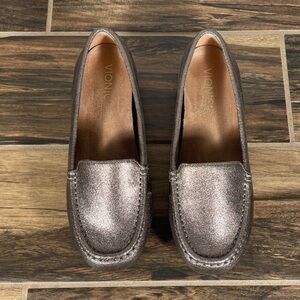 Vionic Debbie Womens Size 8 Shoes Metallic Leather Comfort Moccasin Loafer Flat